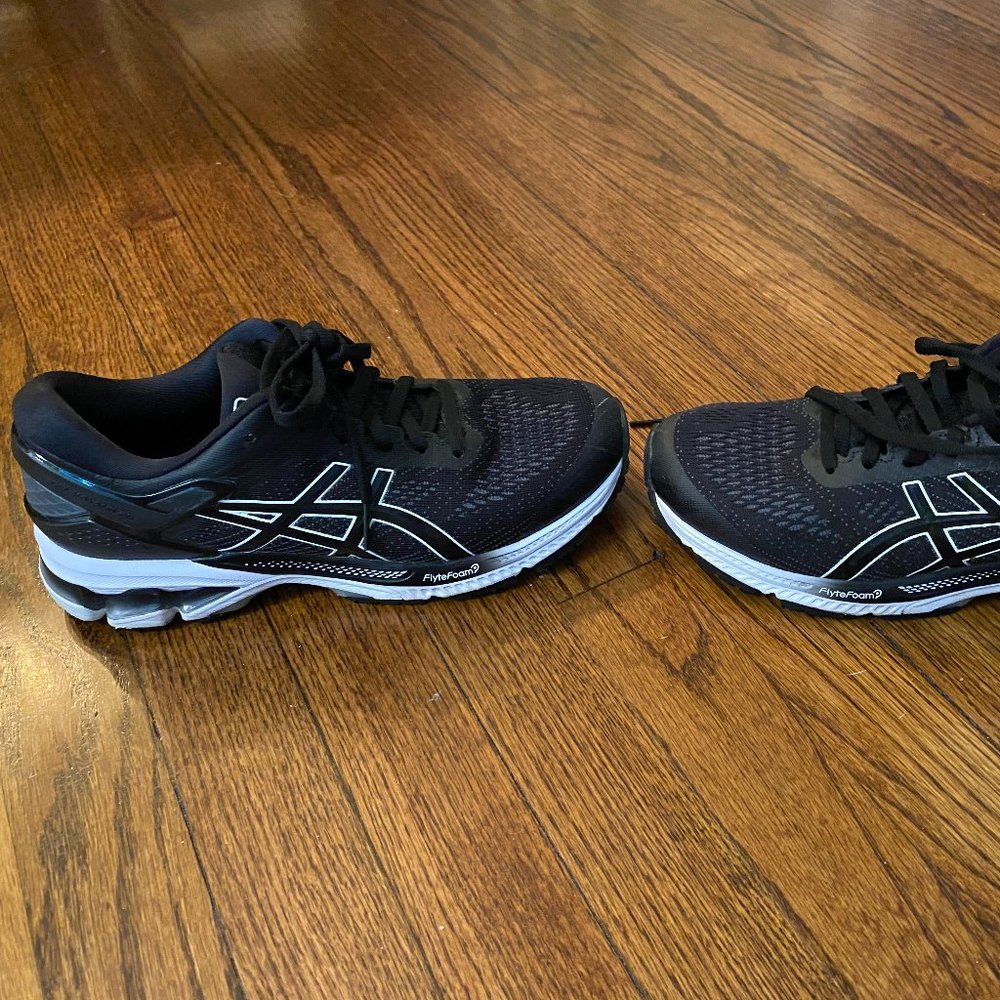 GEL-KAYANO 26 size 8.5